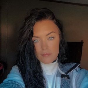 Meet your Posher, Savannah